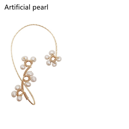 Design Hand-woven Flower Pearl Earrings