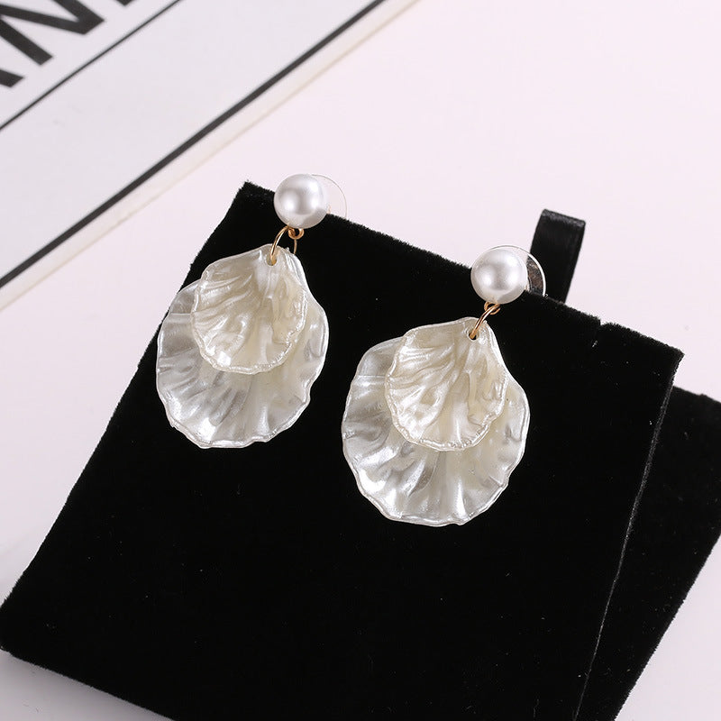 New Style Pearl Shell Earrings For Ladies